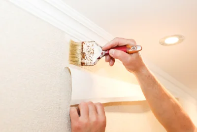 Pose de papier peint à Savenès — revêtements muraux et toiles de verre
